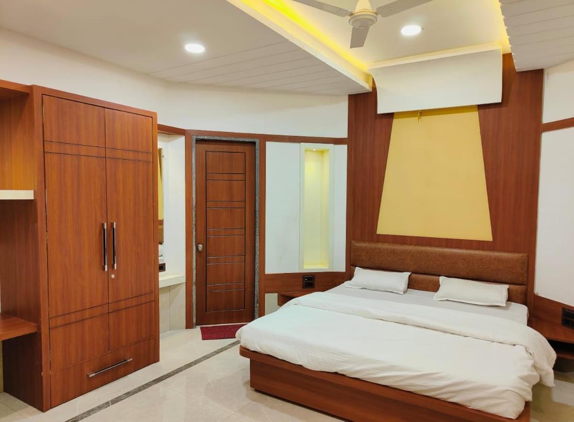 Krishnam Resort Джабалпур Экстерьер фото