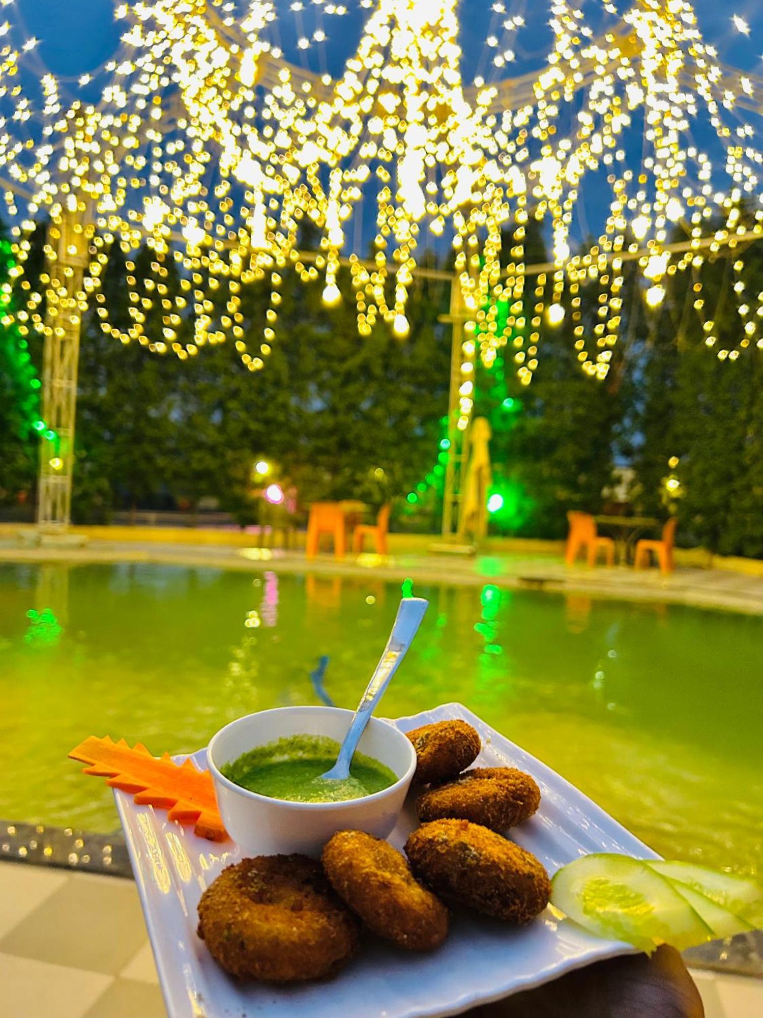 Krishnam Resort Джабалпур Экстерьер фото